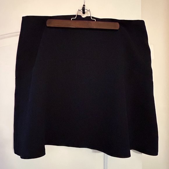 Vince Camuto Dresses & Skirts - Vince Camuto Size 14 Skirt Navy Blue
